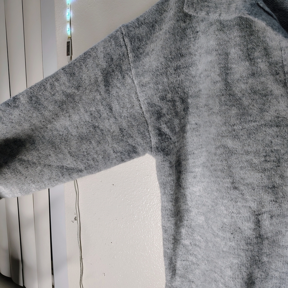Wild Fable Women's Light Gray Collared V-Neck Long Sleeves Sweater Sz M New - Picture 6 of 15